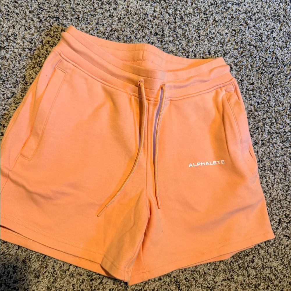 NWT ALPHALETE Peach Drawcord Athletic Shorts SIZE M